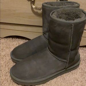 ✨ONE DAY PRICE DROP✨Ugg boots